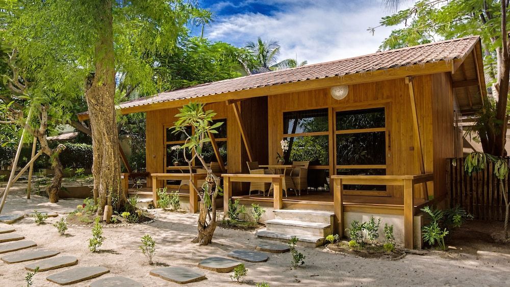 undefined Pearl of Trawangan 5