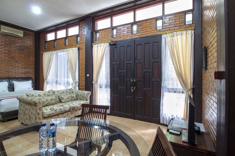 RedDoorz @ Cilandak Timur Double Room 16