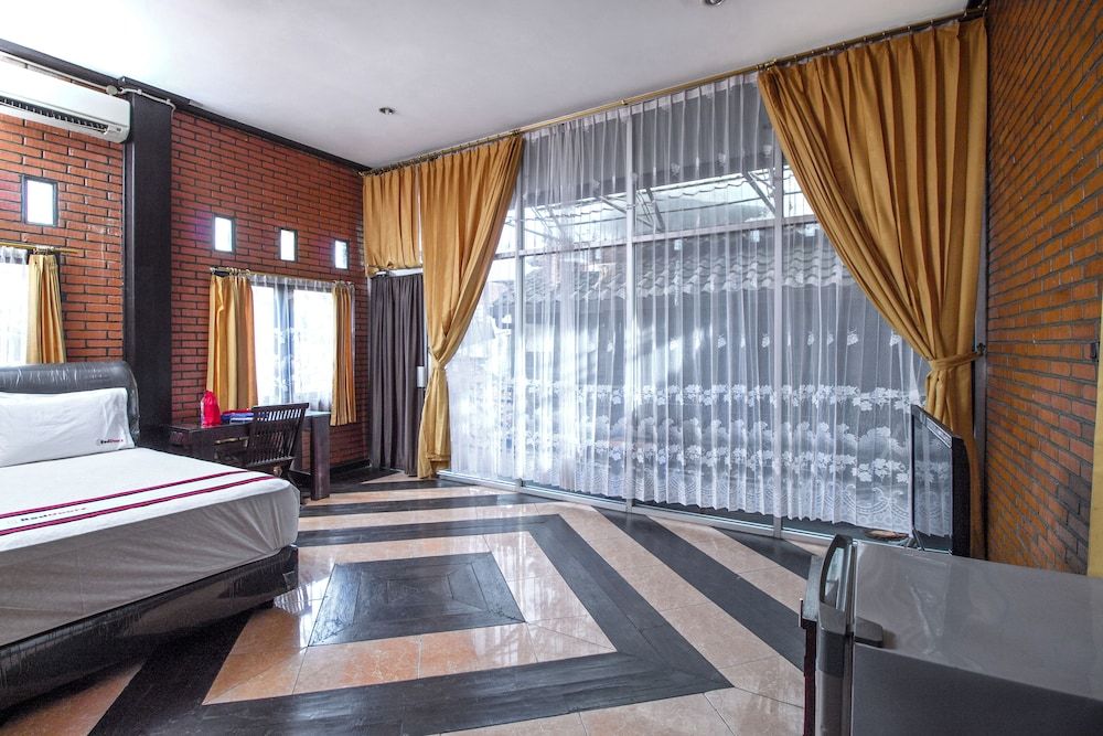 undefined RedDoorz @ Cilandak Timur