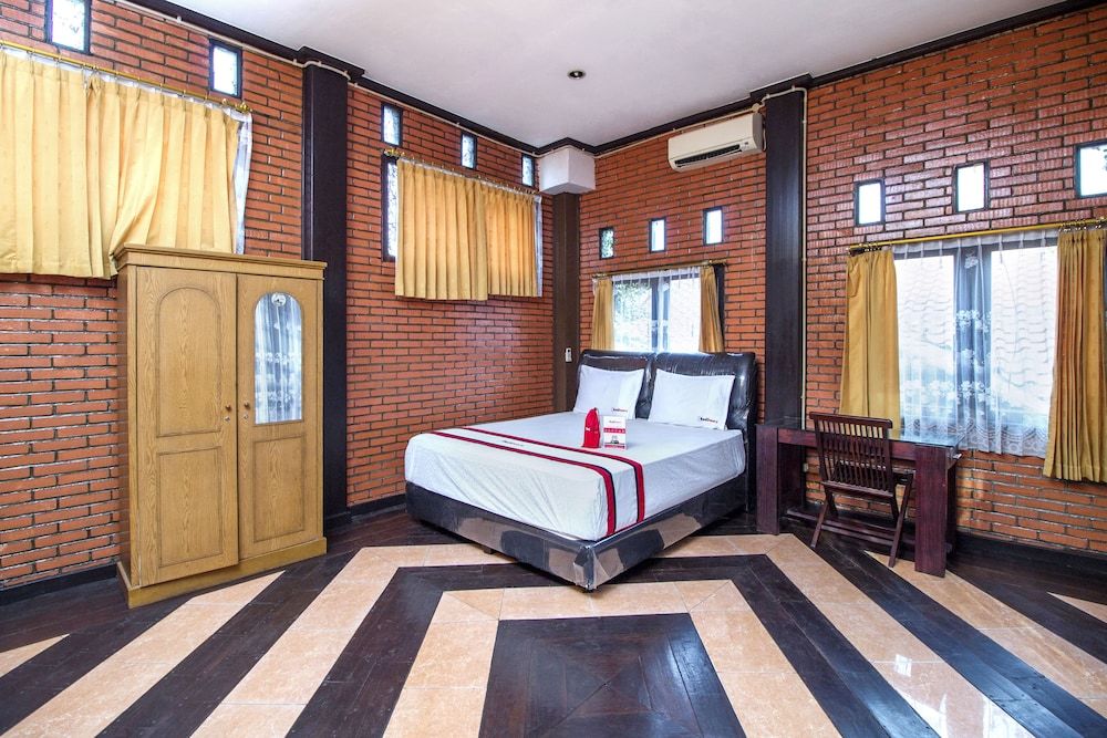 RedDoorz @ Cilandak Timur Double Room 7