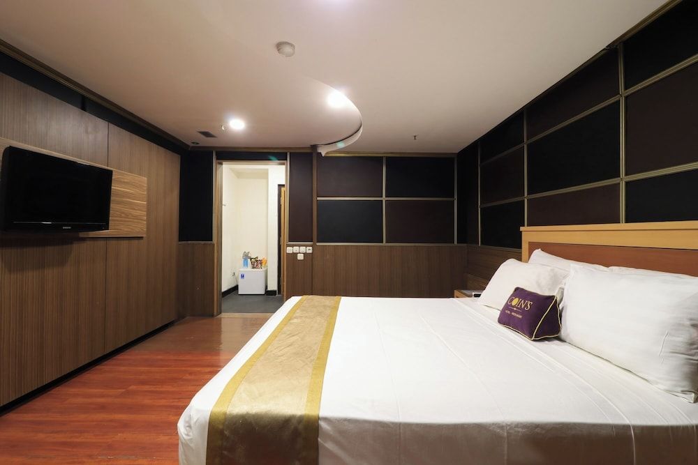 Economy Room