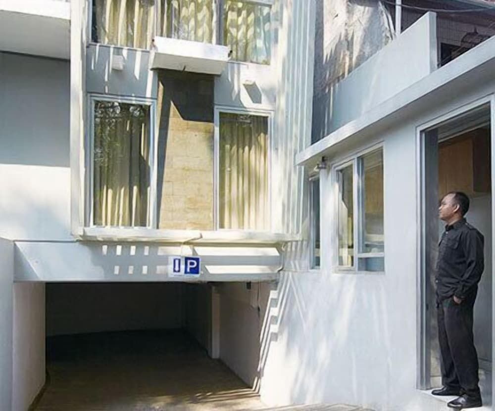 undefined Sampit Residence Managed by FLAT06 4