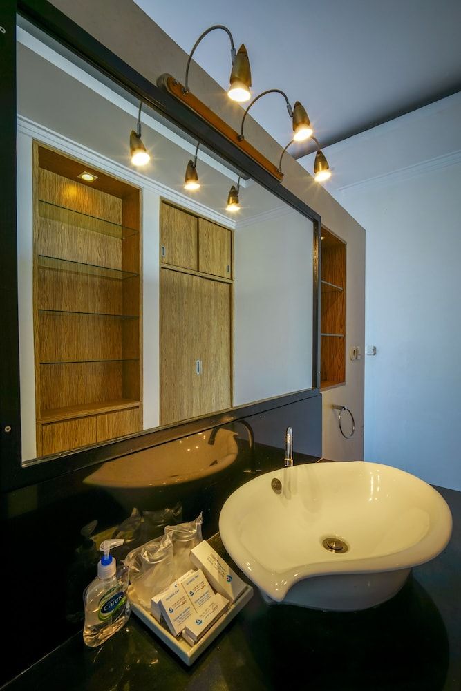 Ocean View Residence - Hotel Jepara Suite 16