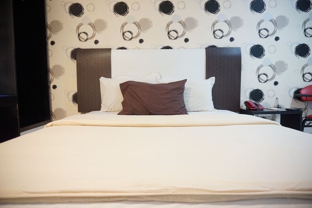 Deluxe Room, 1 Queen Bed, Non Smoking