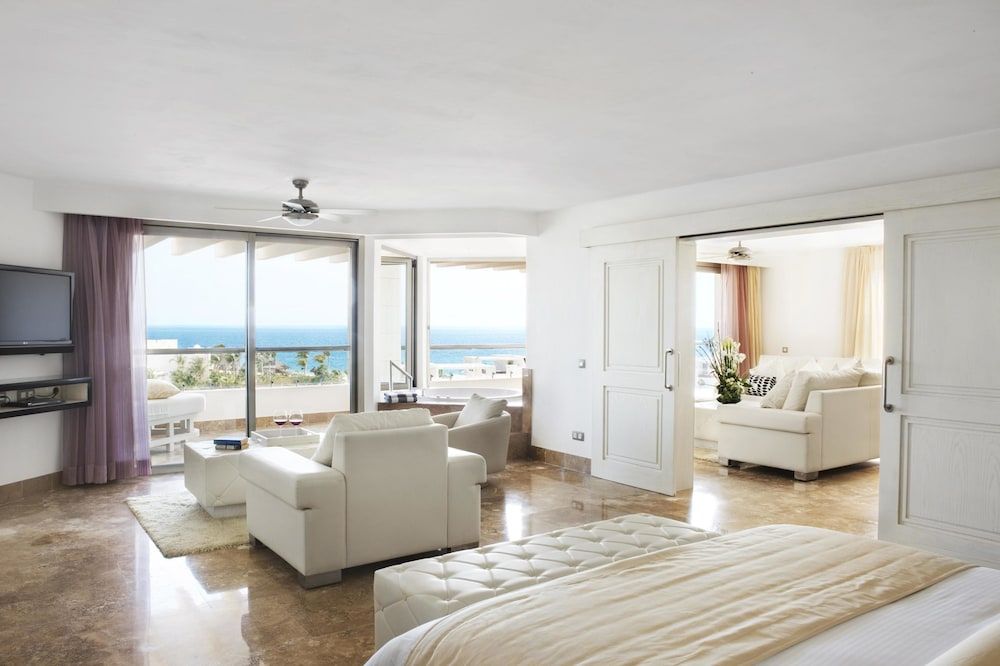 Ocean View Penthouse Ste w/plunge pool