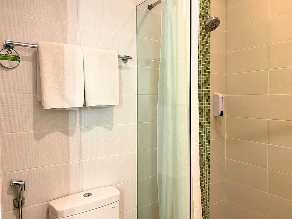 Zest Jemursari by Swiss-Belhotel International Zest Queen Room 3