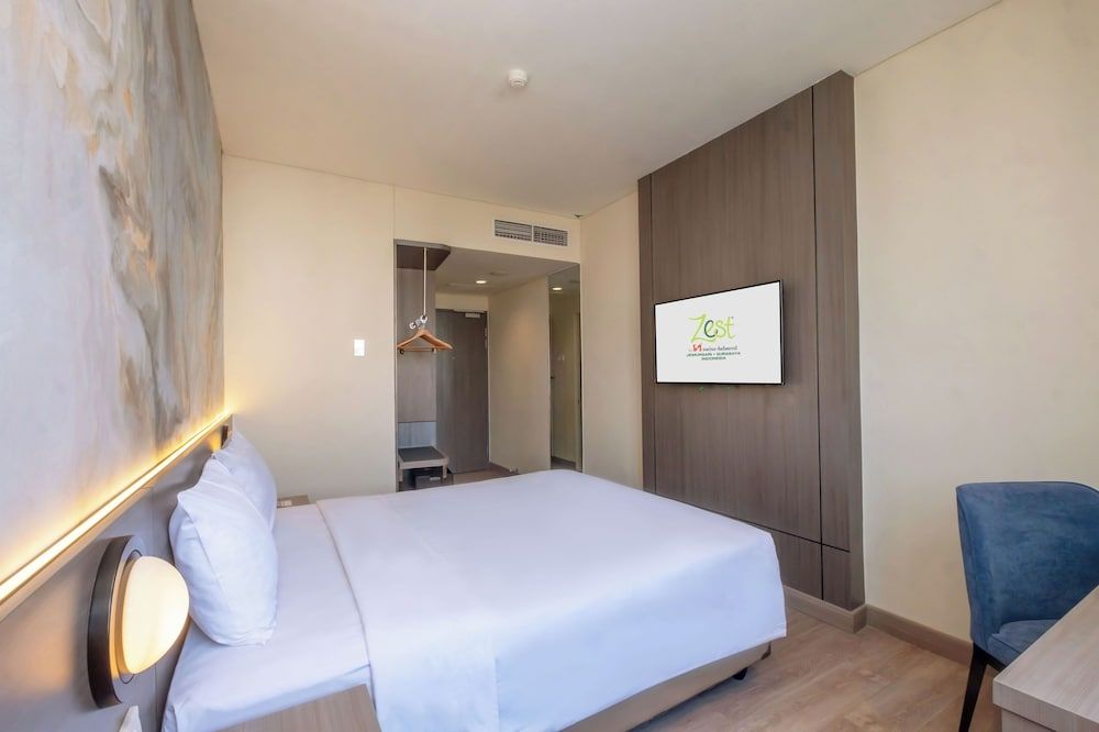 Zest Jemursari by Swiss-Belhotel International Zest New Queen Room 3