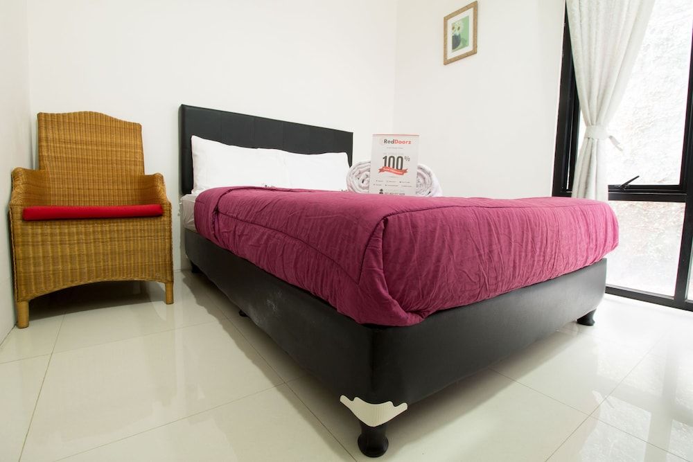 undefined RedDoorz @ Cilandak 3 4