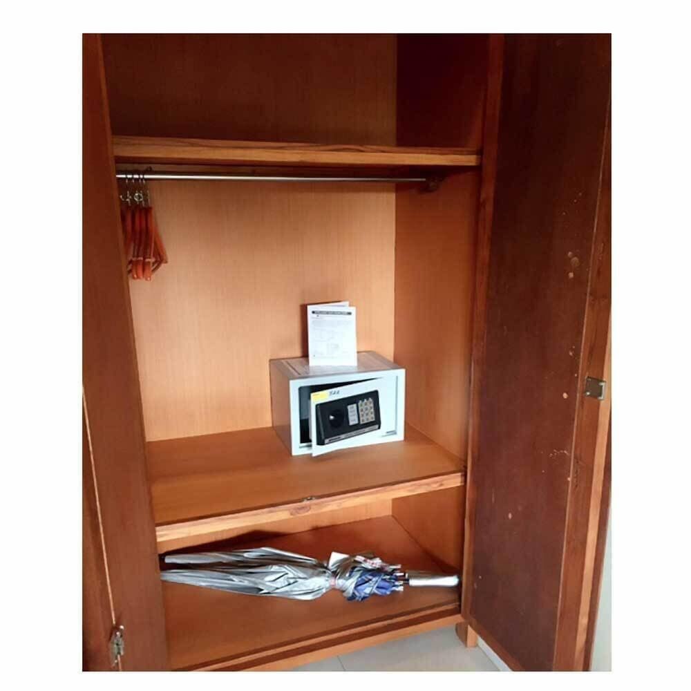 Komodo Lodge Standard Double Room 5