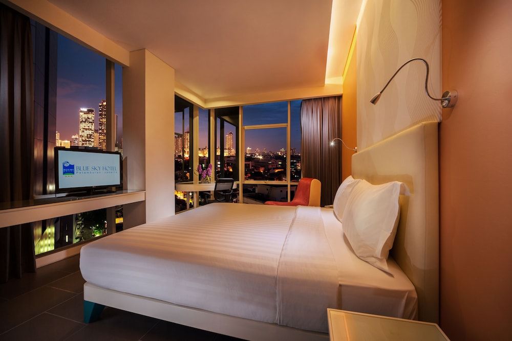 undefined Blue Sky Hotel Petamburan 10
