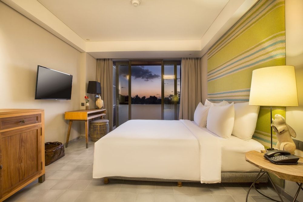 Deluxe Room, Balcony