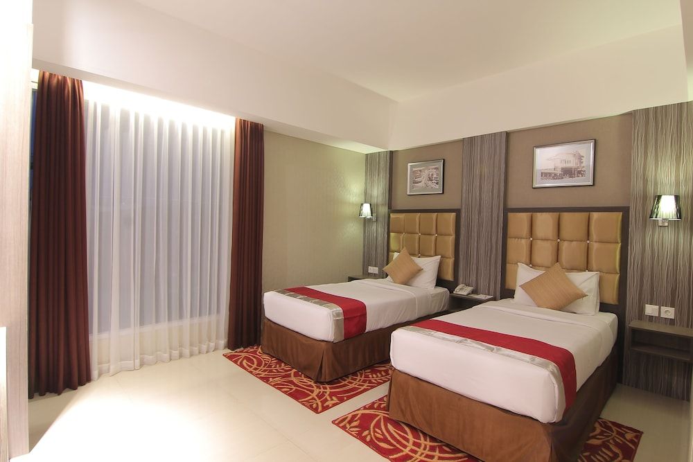 Travello Hotel Bandung Standard Twin Room 2