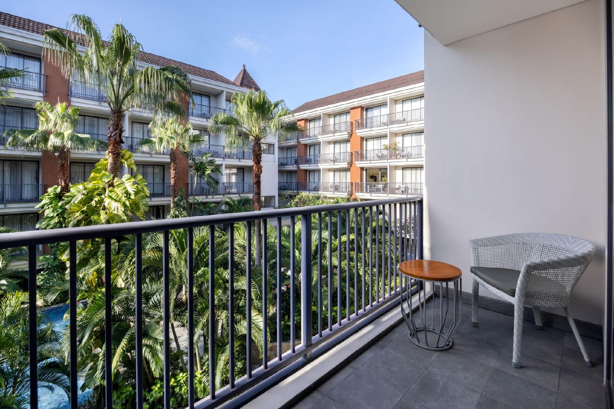 Suite with Pool View