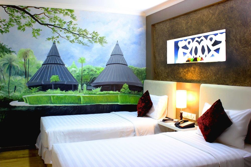 undefined Amos Cozy Hotel & Convention Hall 10