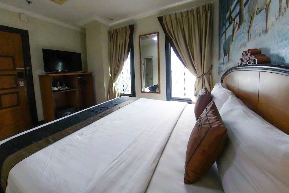 undefined Amos Cozy Hotel & Convention Hall 6