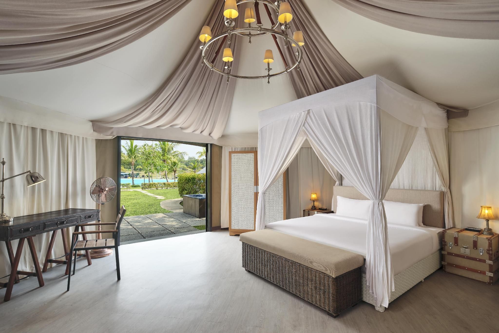 Tent, Guest room, 1 King, Sofa bed, Pool view, Whirlpool