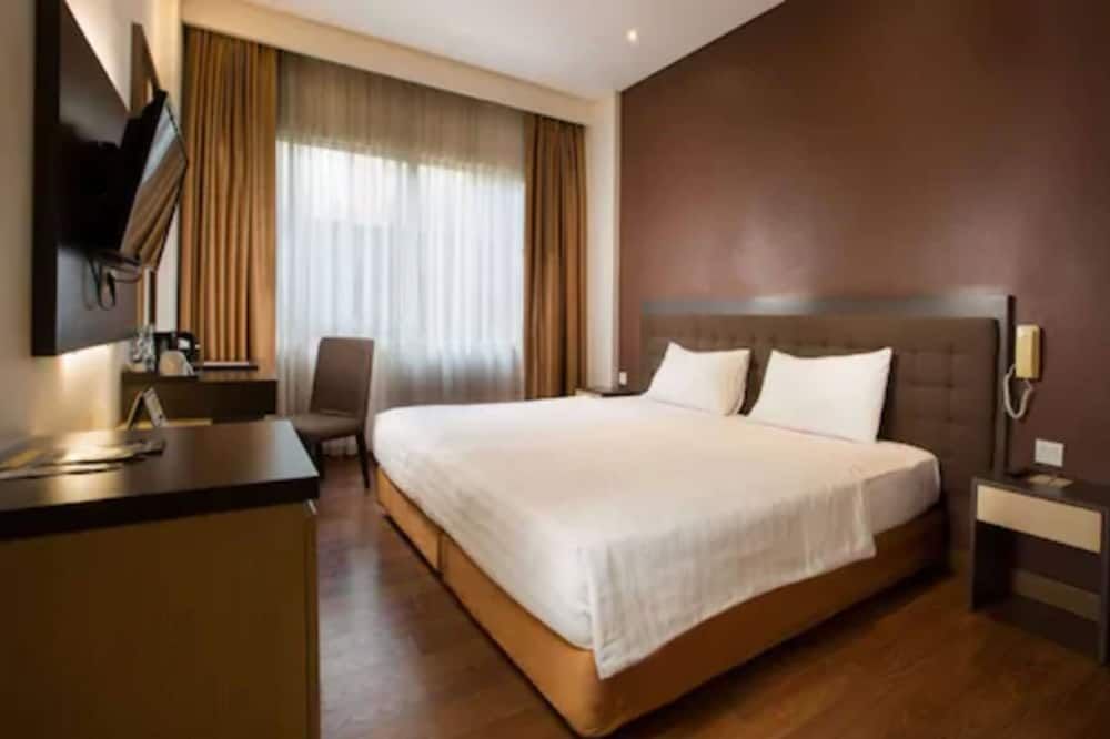 Laras Asri Resort and SPA Standard Room
