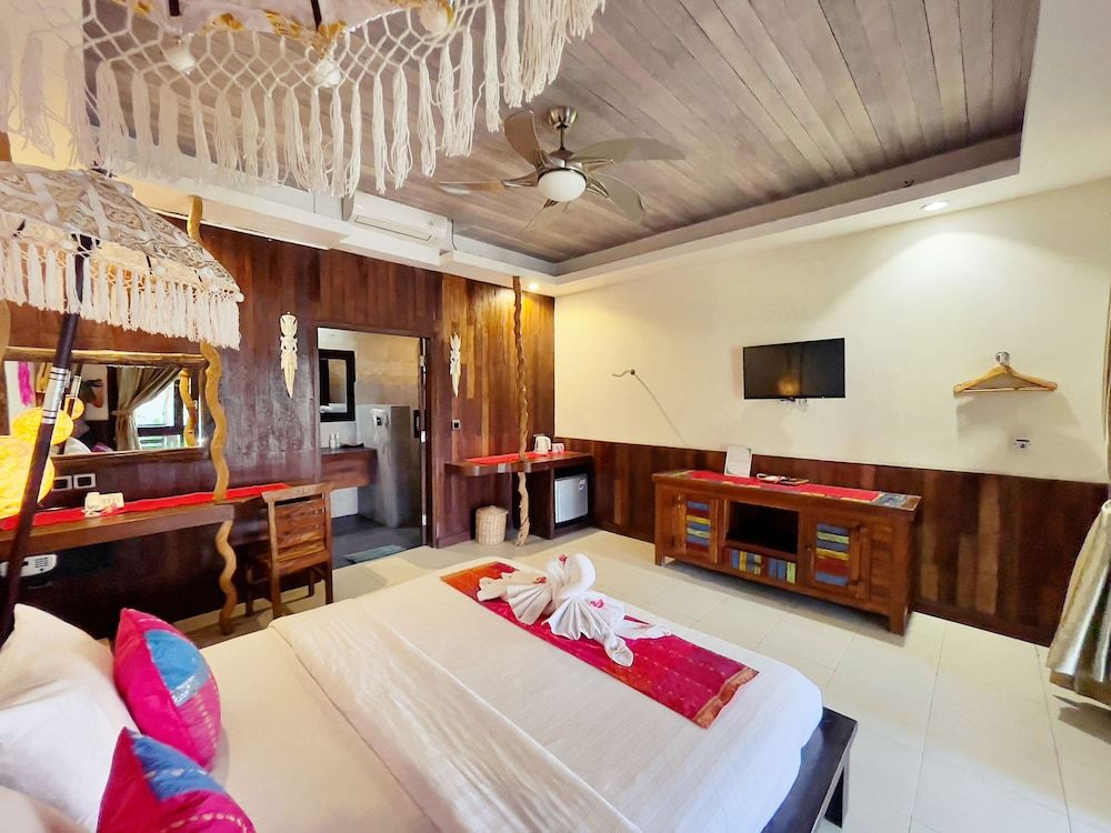 Samba Villas Premium Deluxe King Room 8