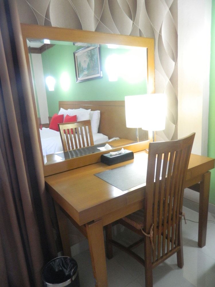 Patra Jakarta Double Room 17