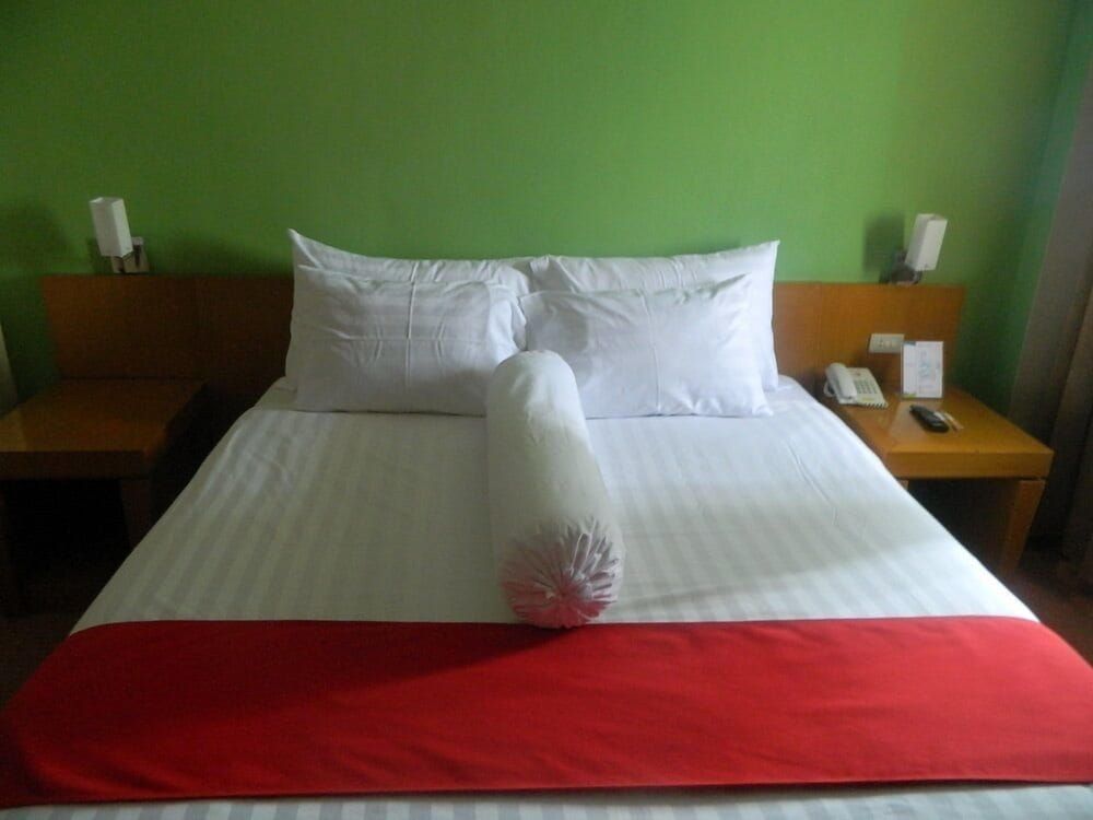 Patra Jakarta Double Room 11
