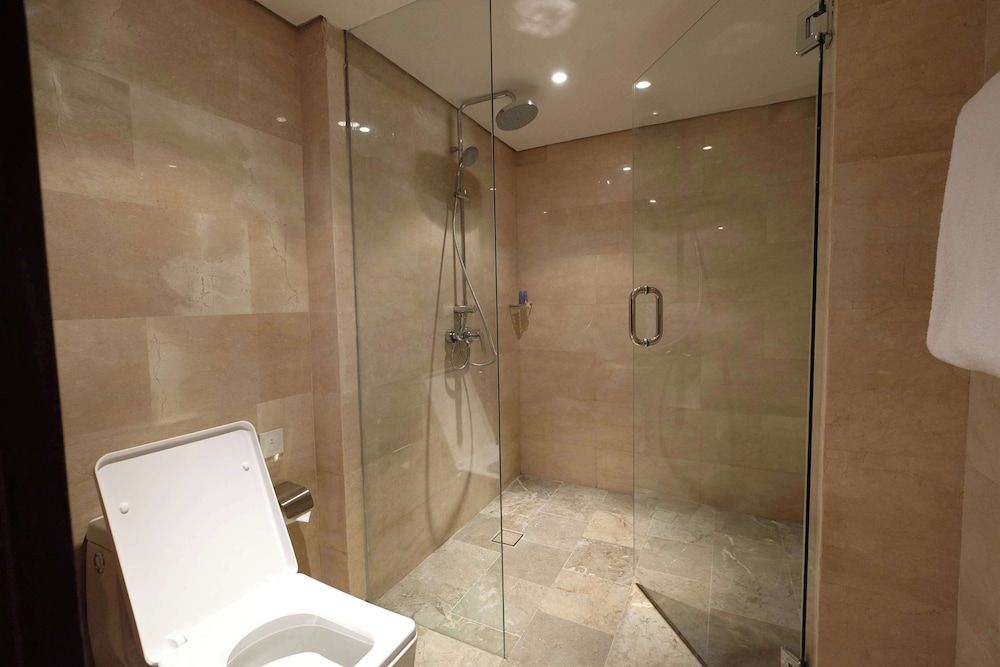 The Bandha Hotel & Suites Premier Deluxe Lagoon Access with Daily Beers 5