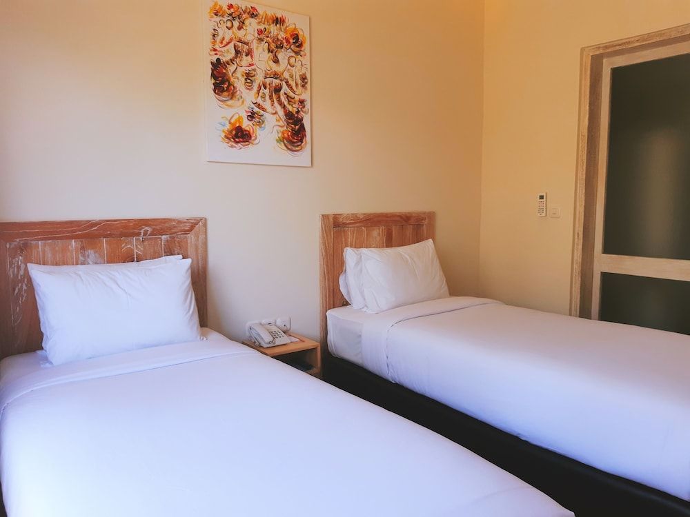 The Beach House Resort Superior Room with Pool View 5