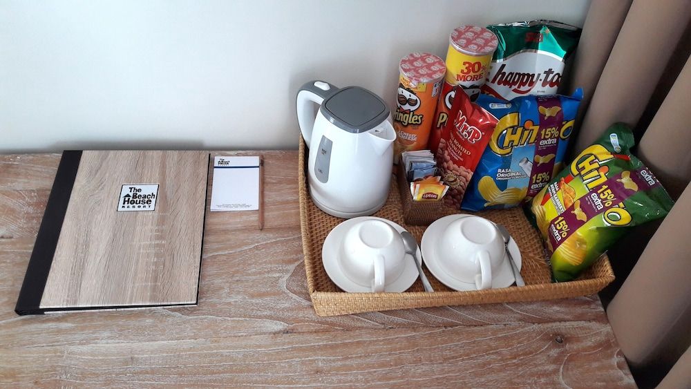 The Beach House Resort Superior Room with Pool View 12