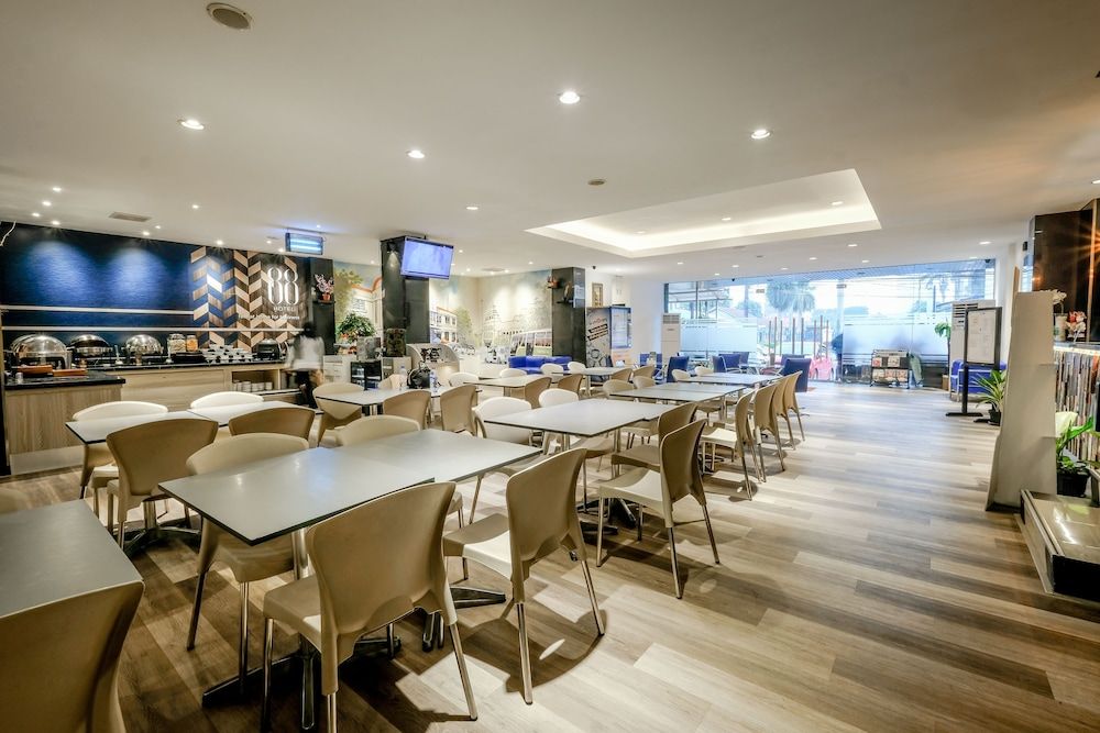 undefined Hotel 88 Mangga Besar 120 by WH 10