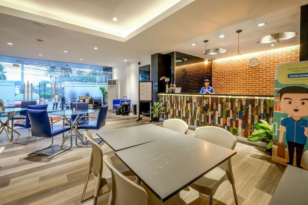 undefined Hotel 88 Mangga Besar 120 by WH 9