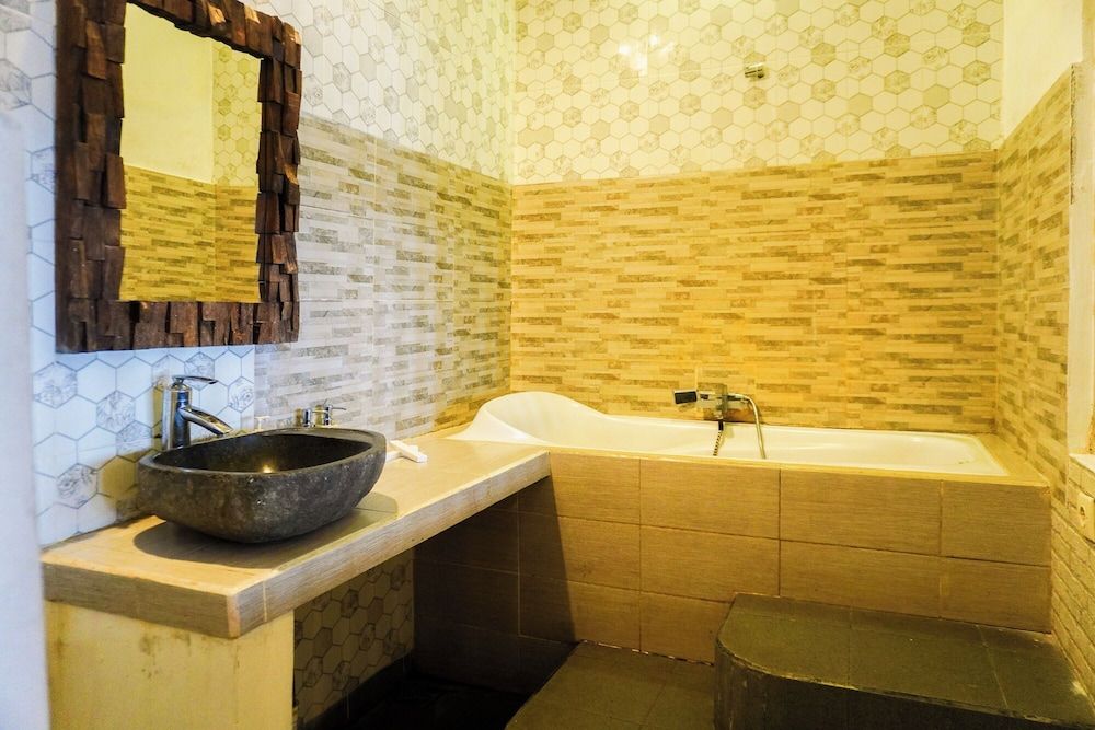 The Kayuan Superior Room 16