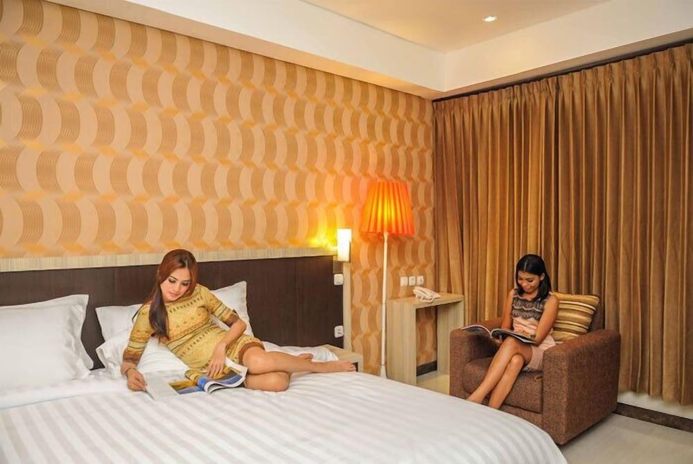 Sylvia Hotel Premier Kupang Deluxe Double or Twin Room 3