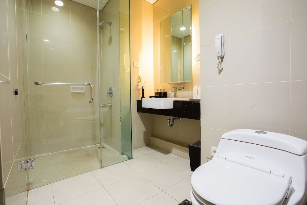 The Royale Krakatau Hotel Deluxe Twin Room 3