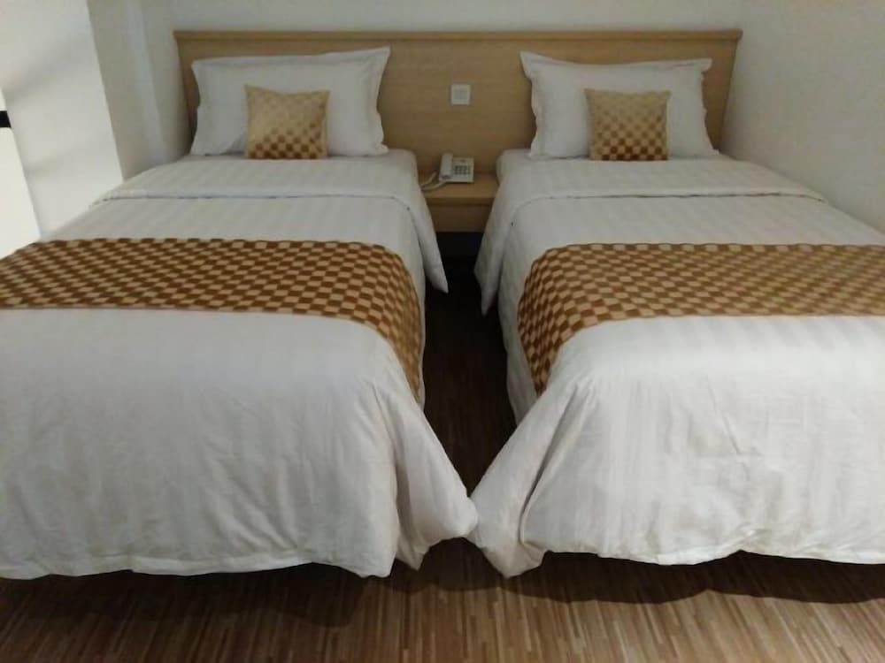 undefined Sare Hotel 8