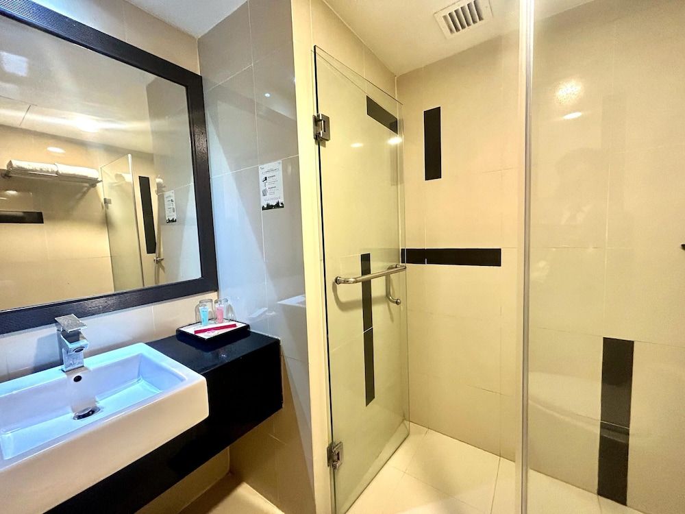 undefined Hotel Orchardz Jayakarta 3