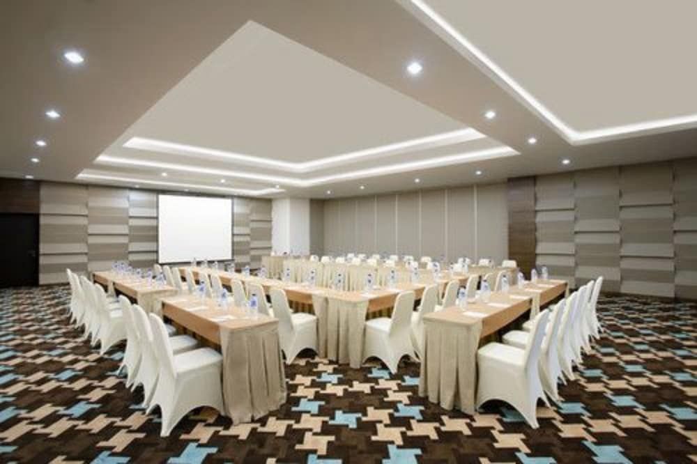 undefined Hotel Santika Kelapa Gading 7