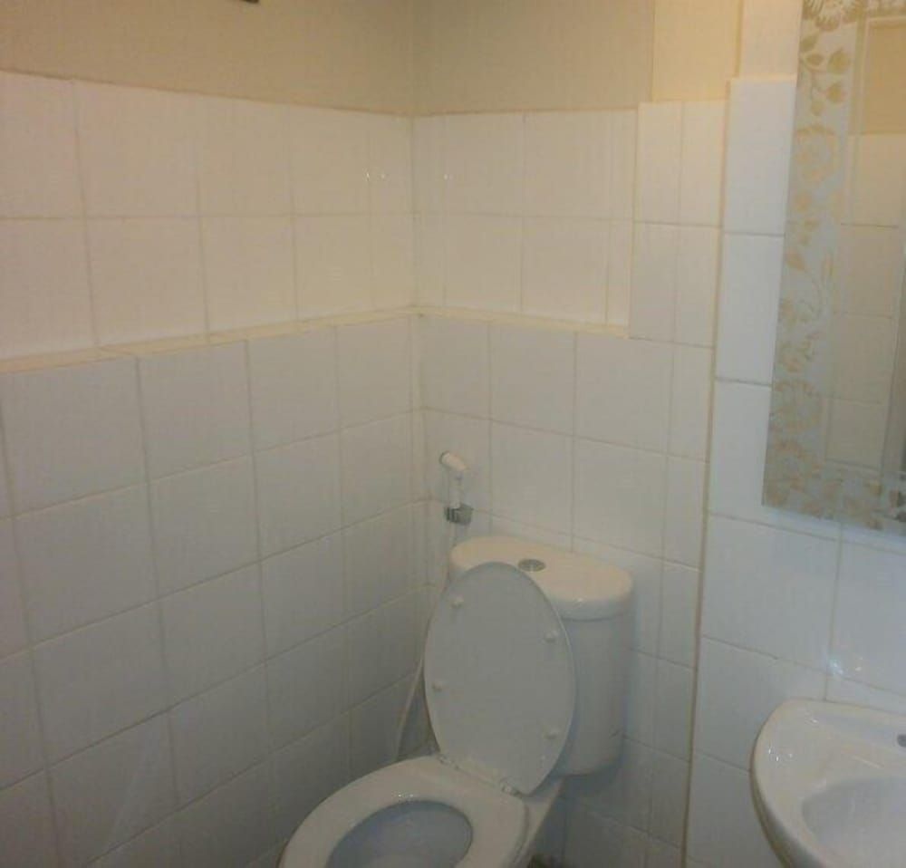 undefined Hajjah Ririn's Kebagusan City 6