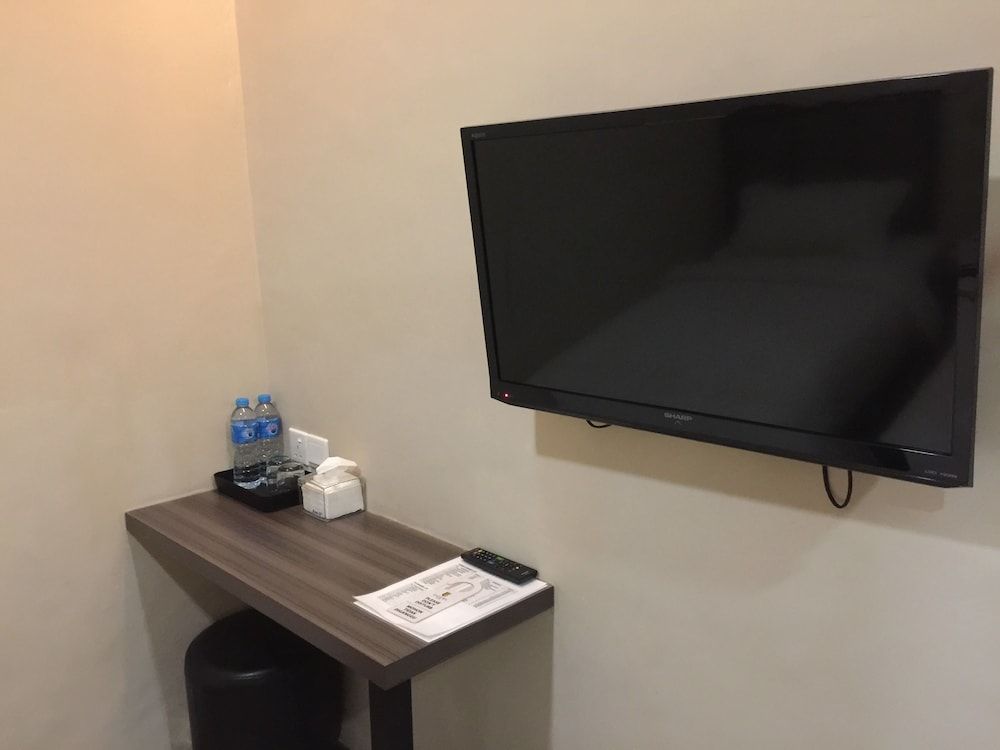 undefined Eatern Hotel 6