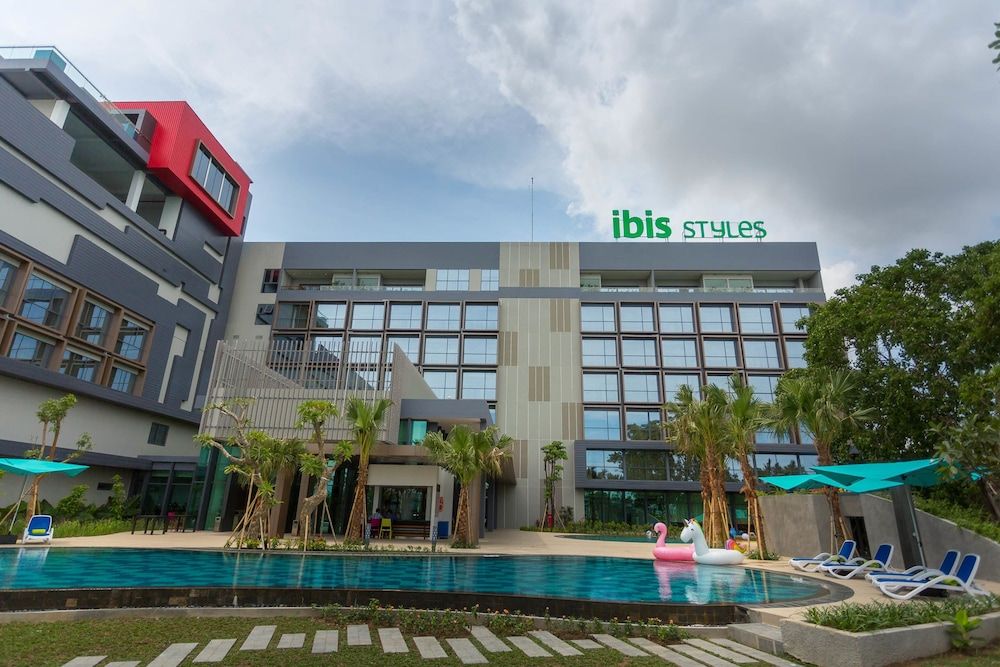 undefined Ibis Styles Batam Nagoya 8