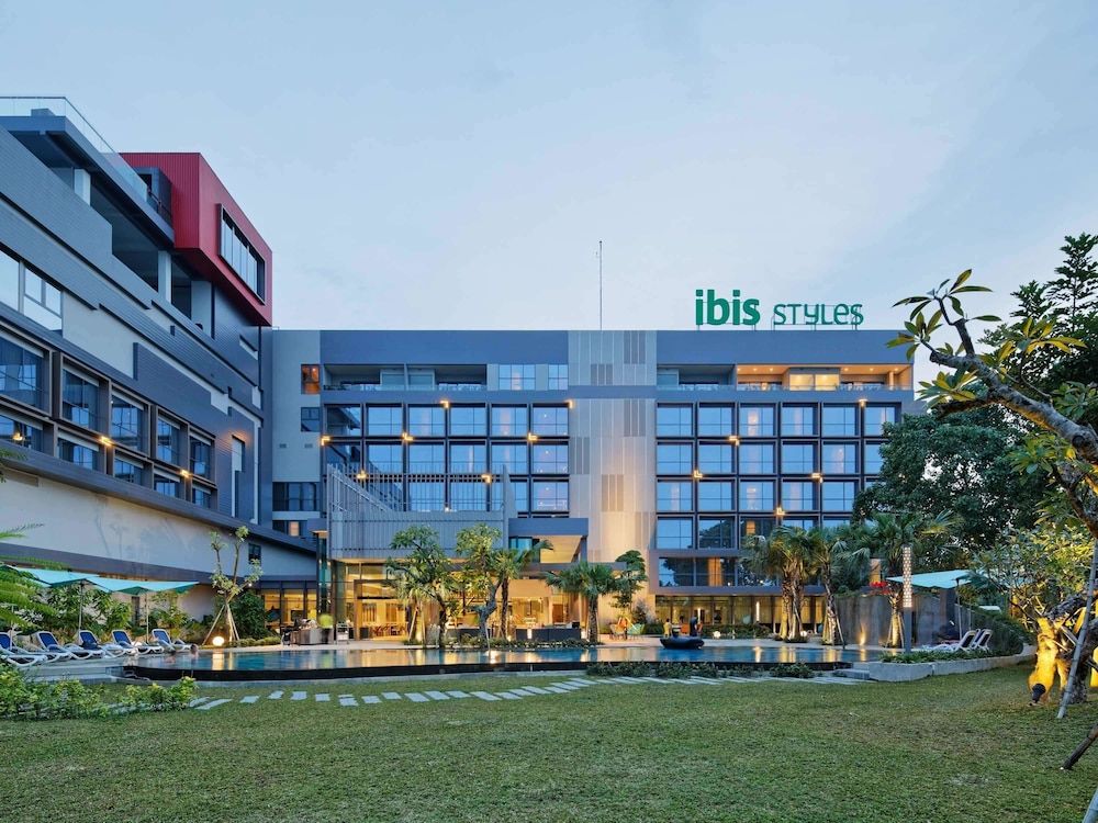 undefined Ibis Styles Batam Nagoya 6