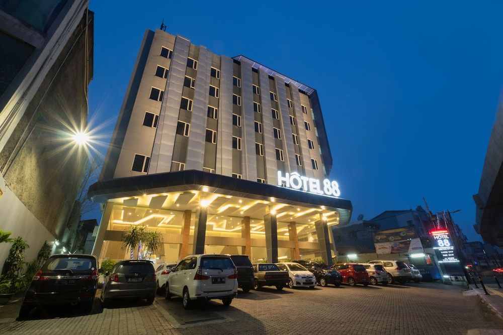 undefined Hotel 88 Fatmawati Jakarta by WH