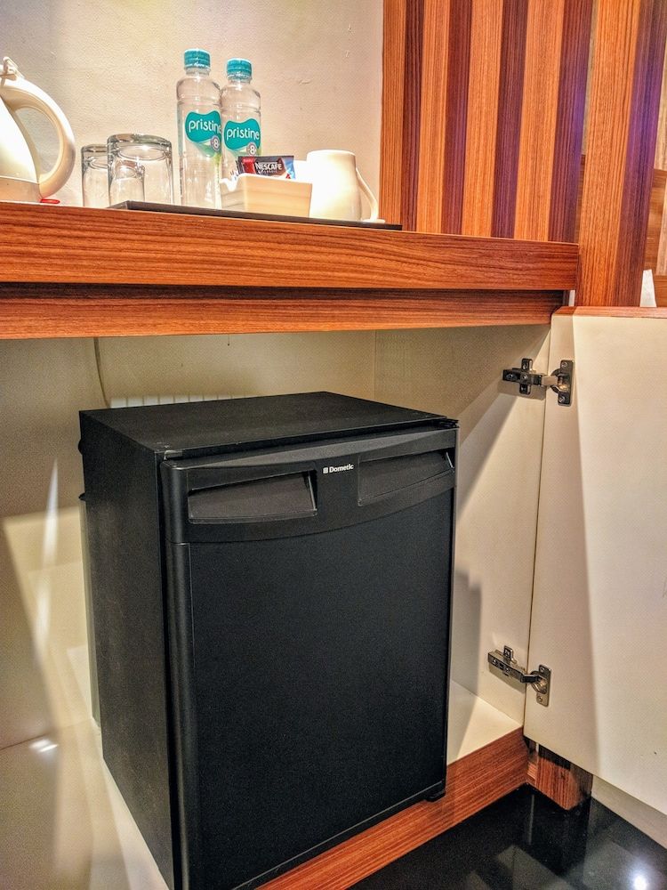 Happy Inn Melawai Superior Room 5