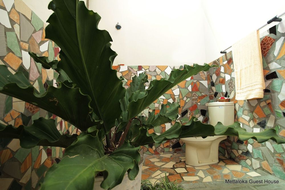 Mettaloka Guest House and Art Space Standard Double Room, Non Smoking 5