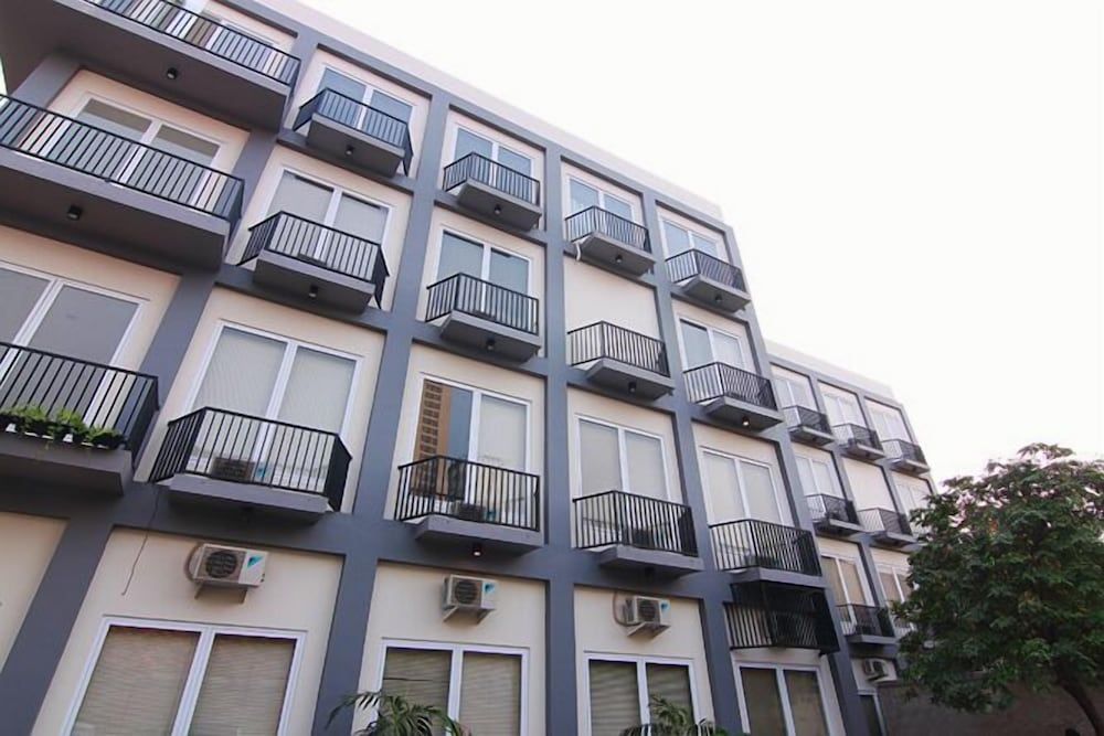 undefined Topaz Residence 5