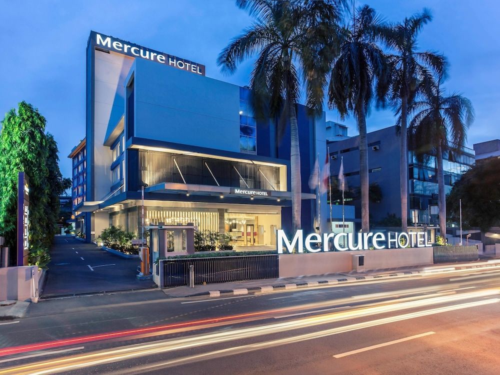 undefined Mercure Jakarta Cikini 6