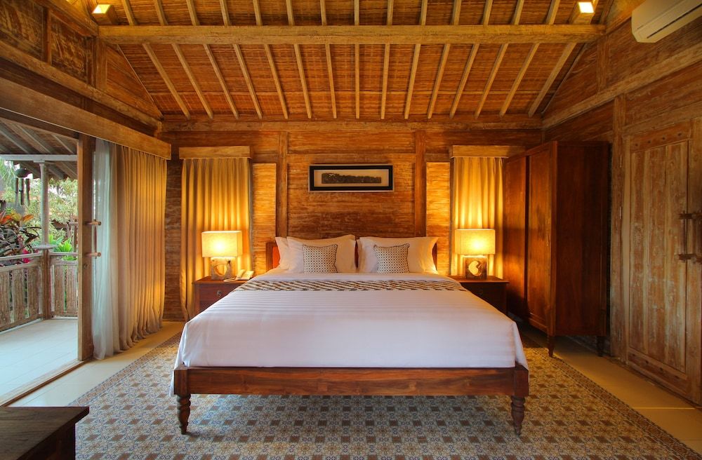 Suarti Boutique Village Deluxe Room 3