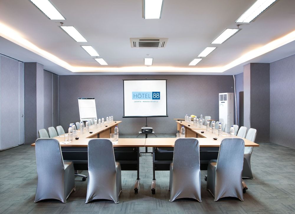 undefined Hotel 88 Mangga Besar 62 by WH 6