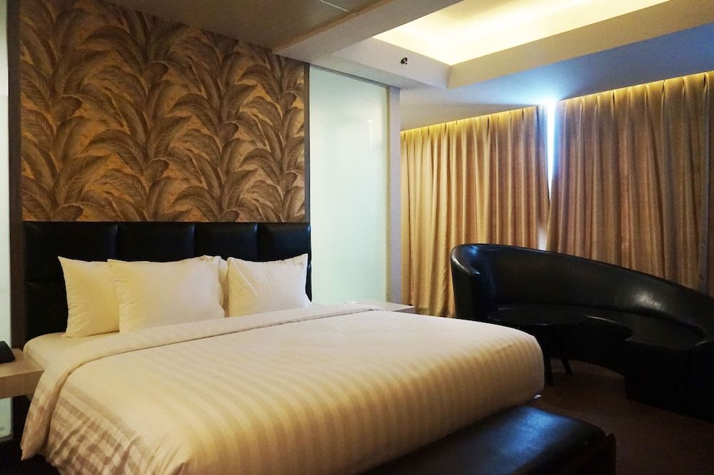 Luminor Hotel Jambi Kebun Jeruk by WH Suite Room