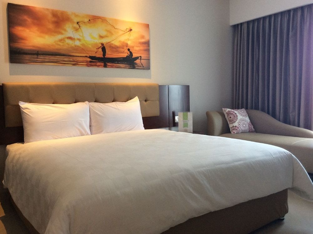 Hotel PrimeBiz Tegal Deluxe Double Room 2