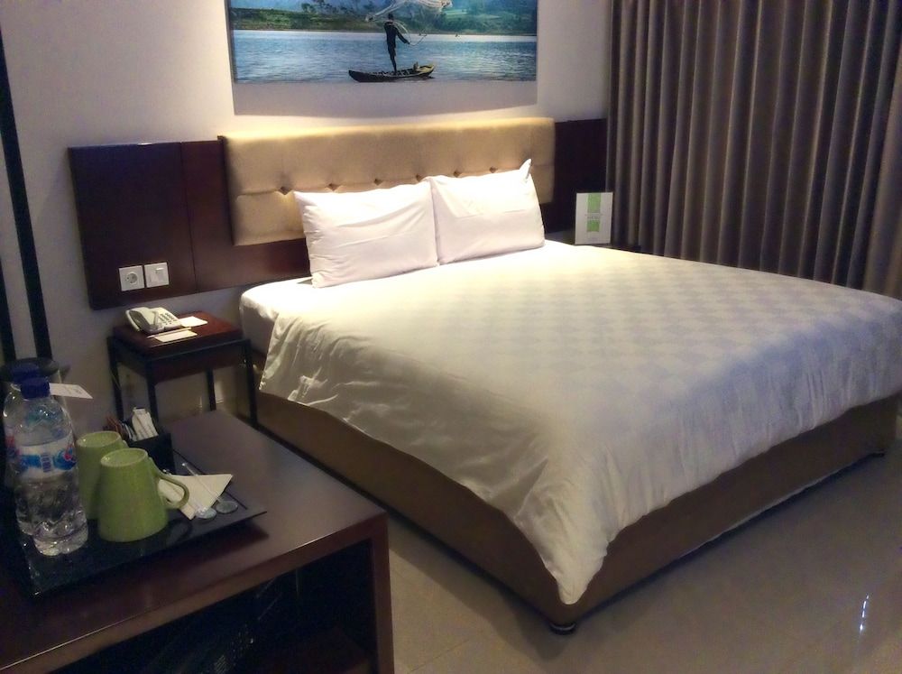 Hotel PrimeBiz Tegal Superior Double Room 2