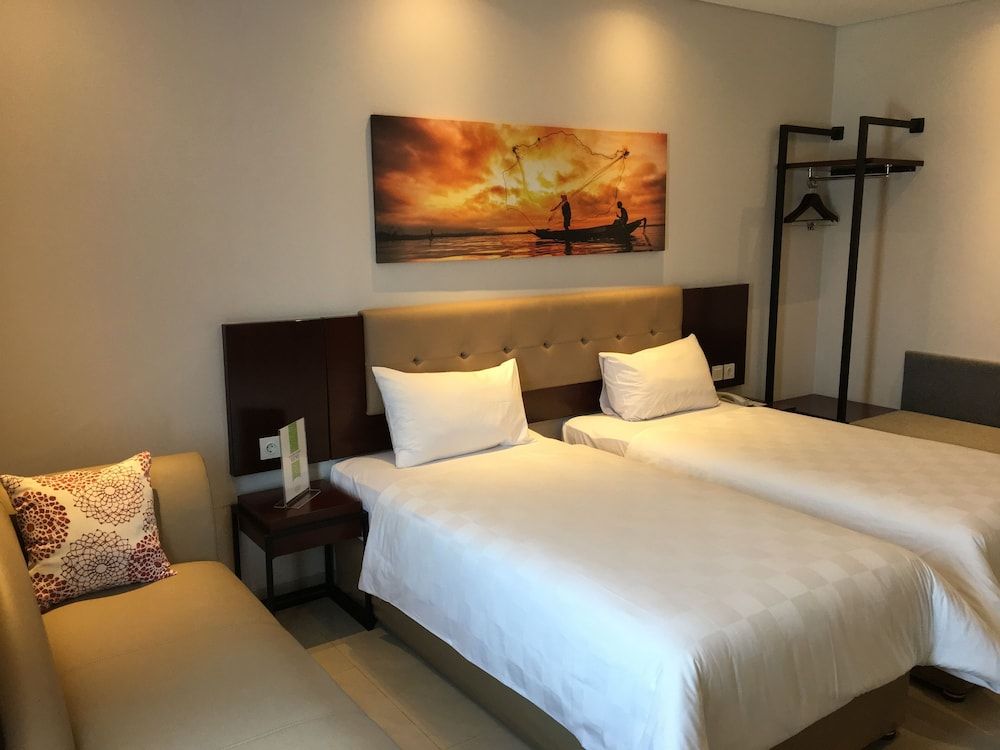 Hotel PrimeBiz Tegal Deluxe Twin Room 2